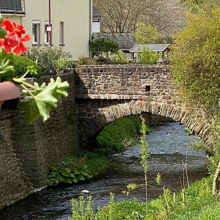Ferienhaus am Baybach in Burgen an der Mosel Exterior foto