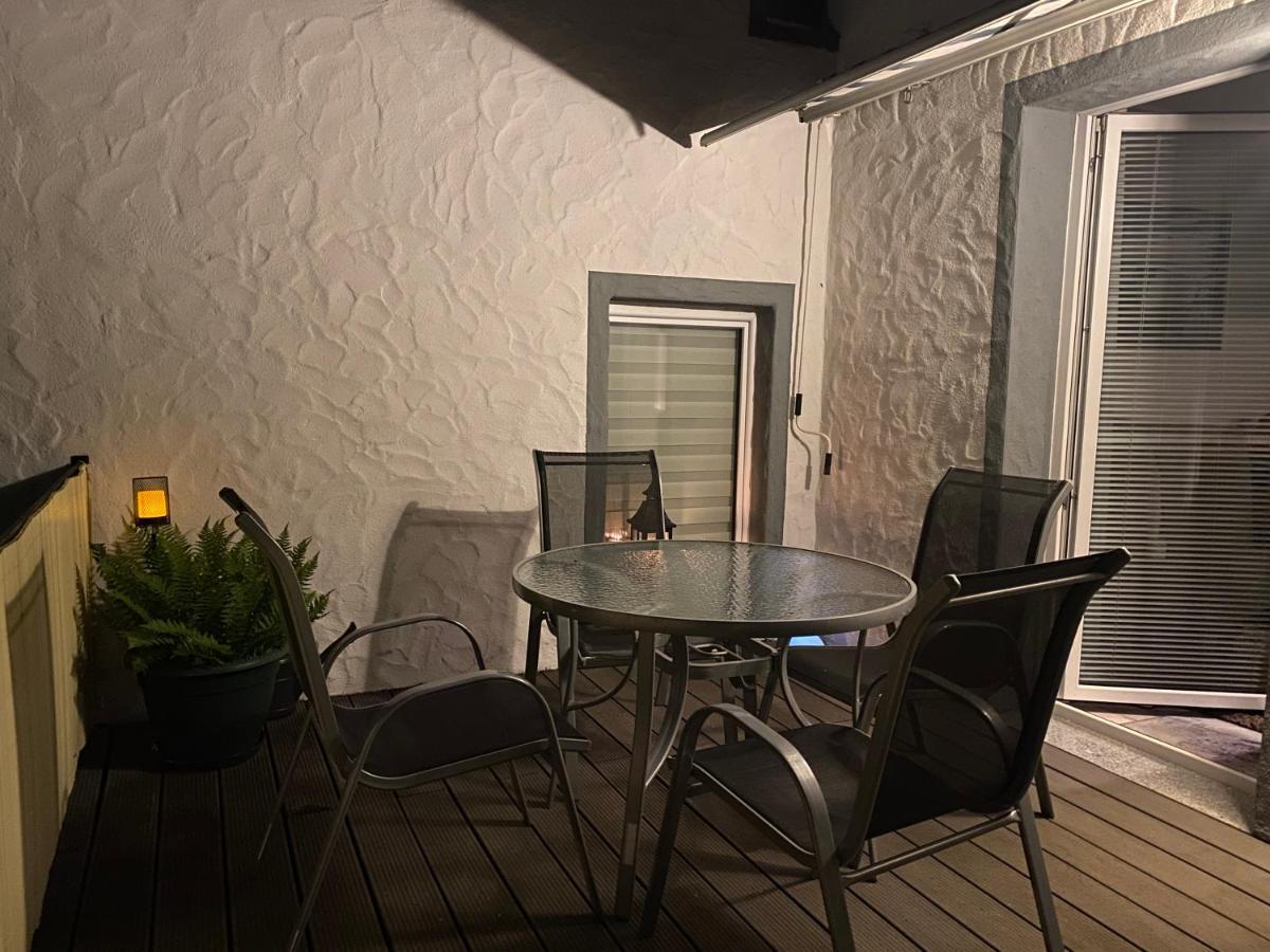 Ferienhaus am Baybach in Burgen an der Mosel Exterior foto